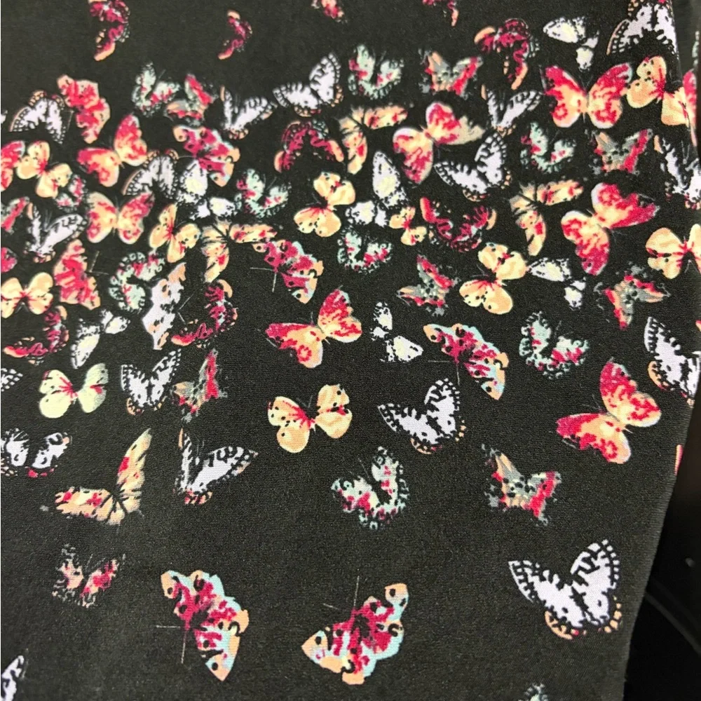 Cowl Neck Black Butterfly Sleeveless Tank - Picture 7 of 8